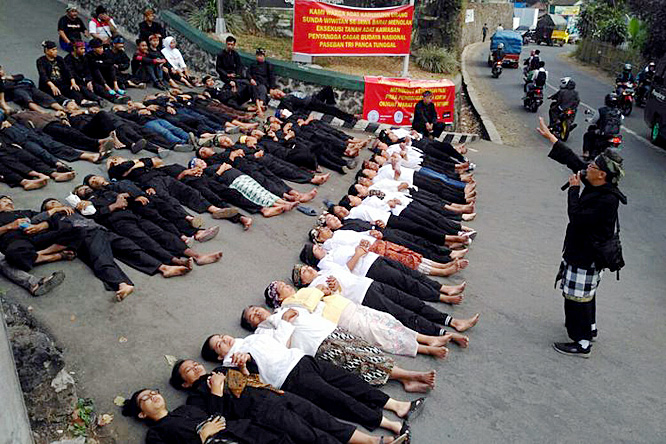 Peaceful fighters